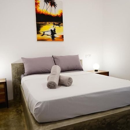 Island Life Hotel Negombo Exterior photo