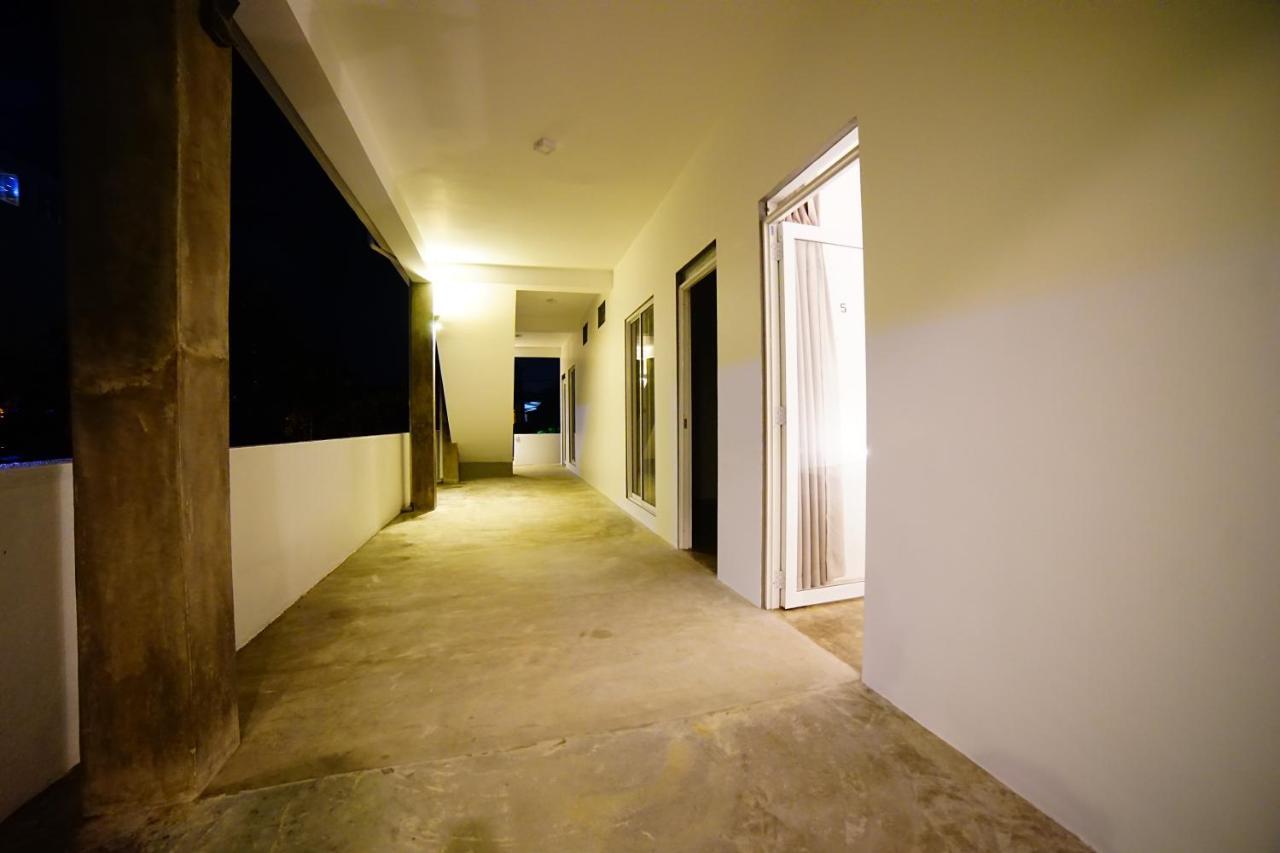 Island Life Hotel Negombo Exterior photo
